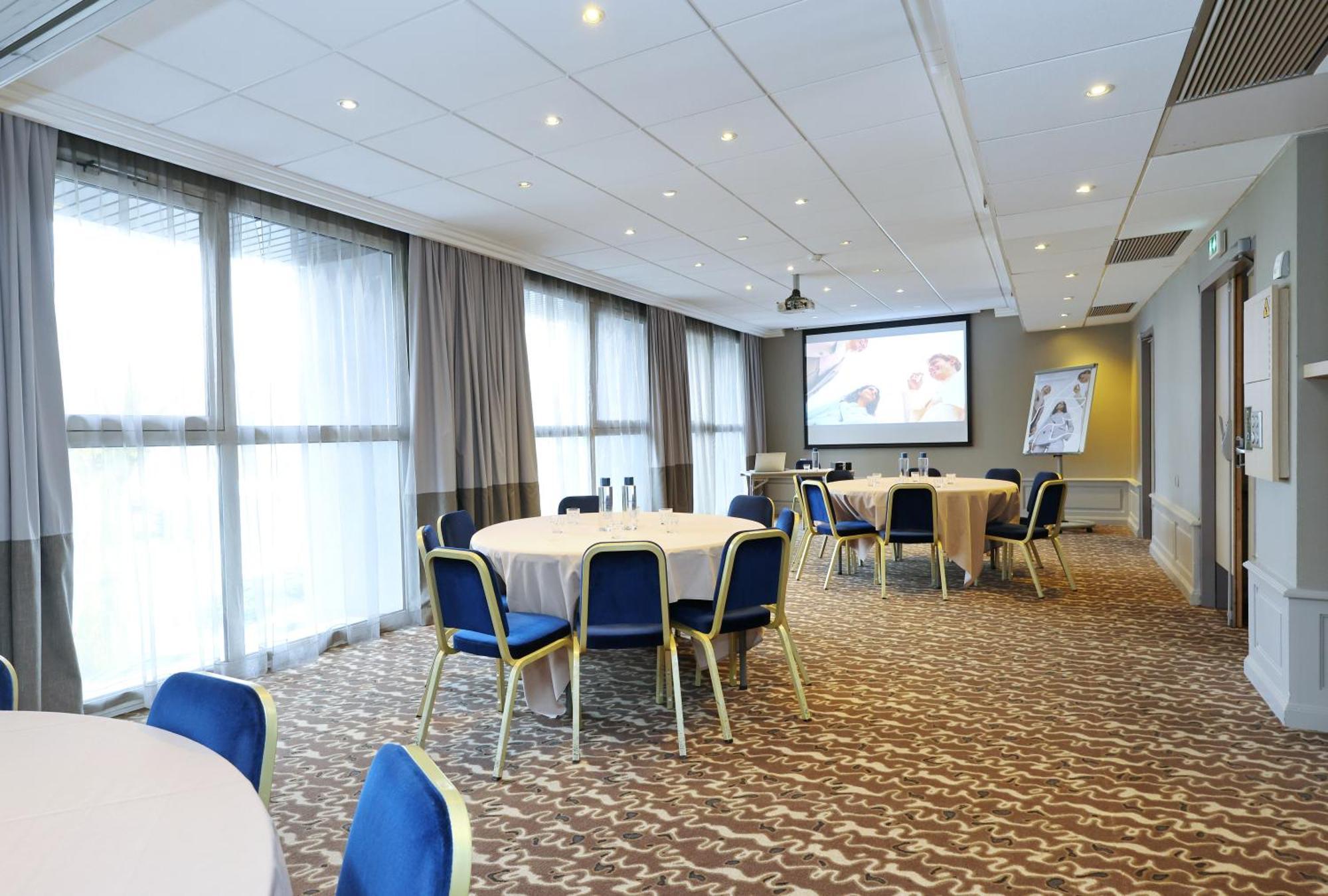 Mercure Centre Porte Des Alpes Hotel