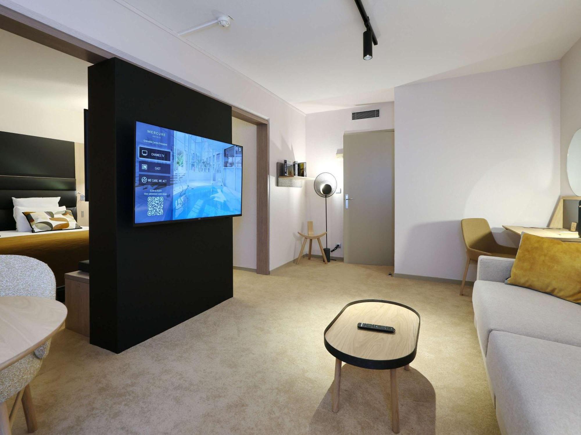 Mercure Centre Porte Des Alpes 4*
