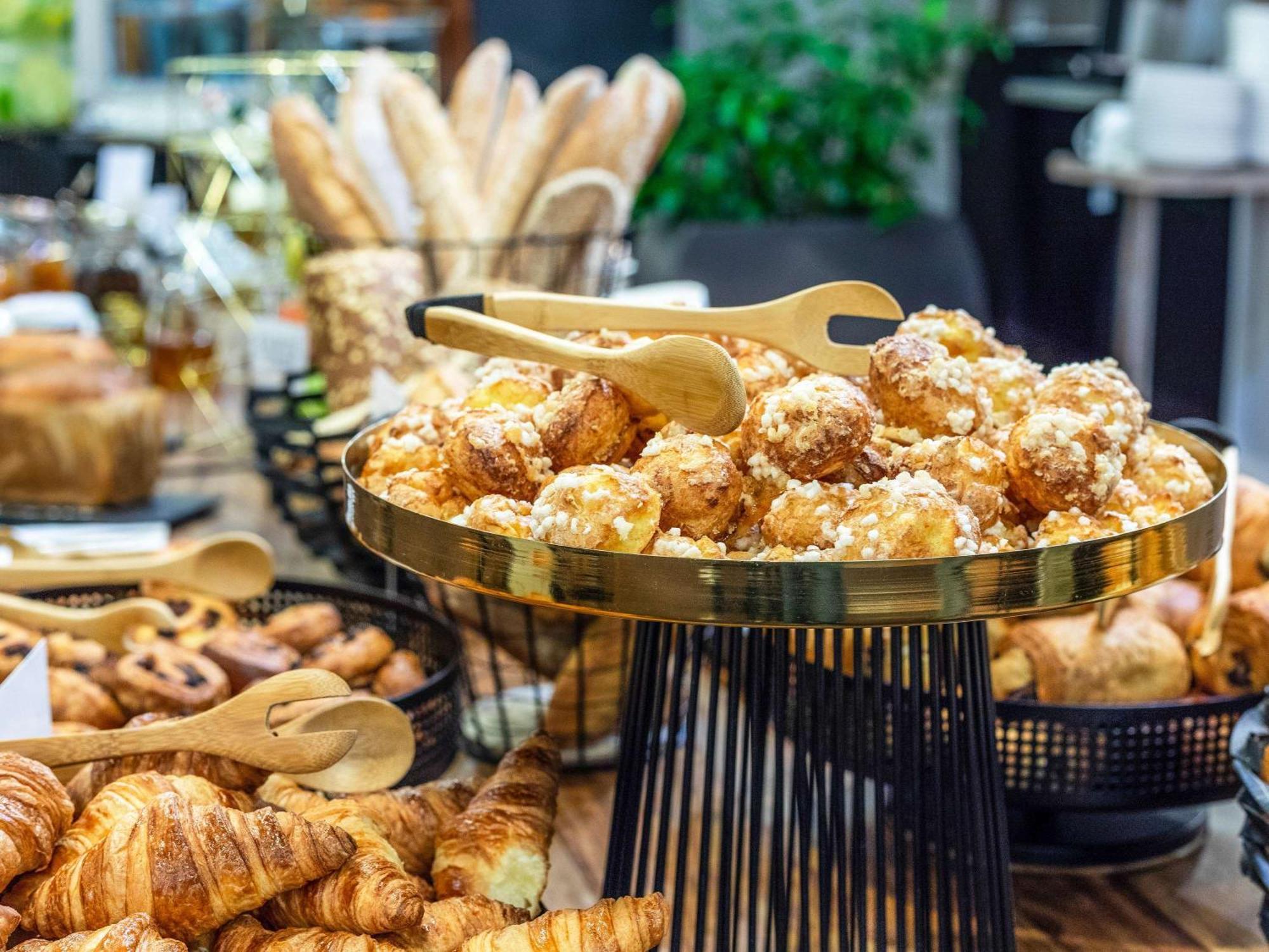Hotel Mercure Centre Porte Des Alpes 4*
