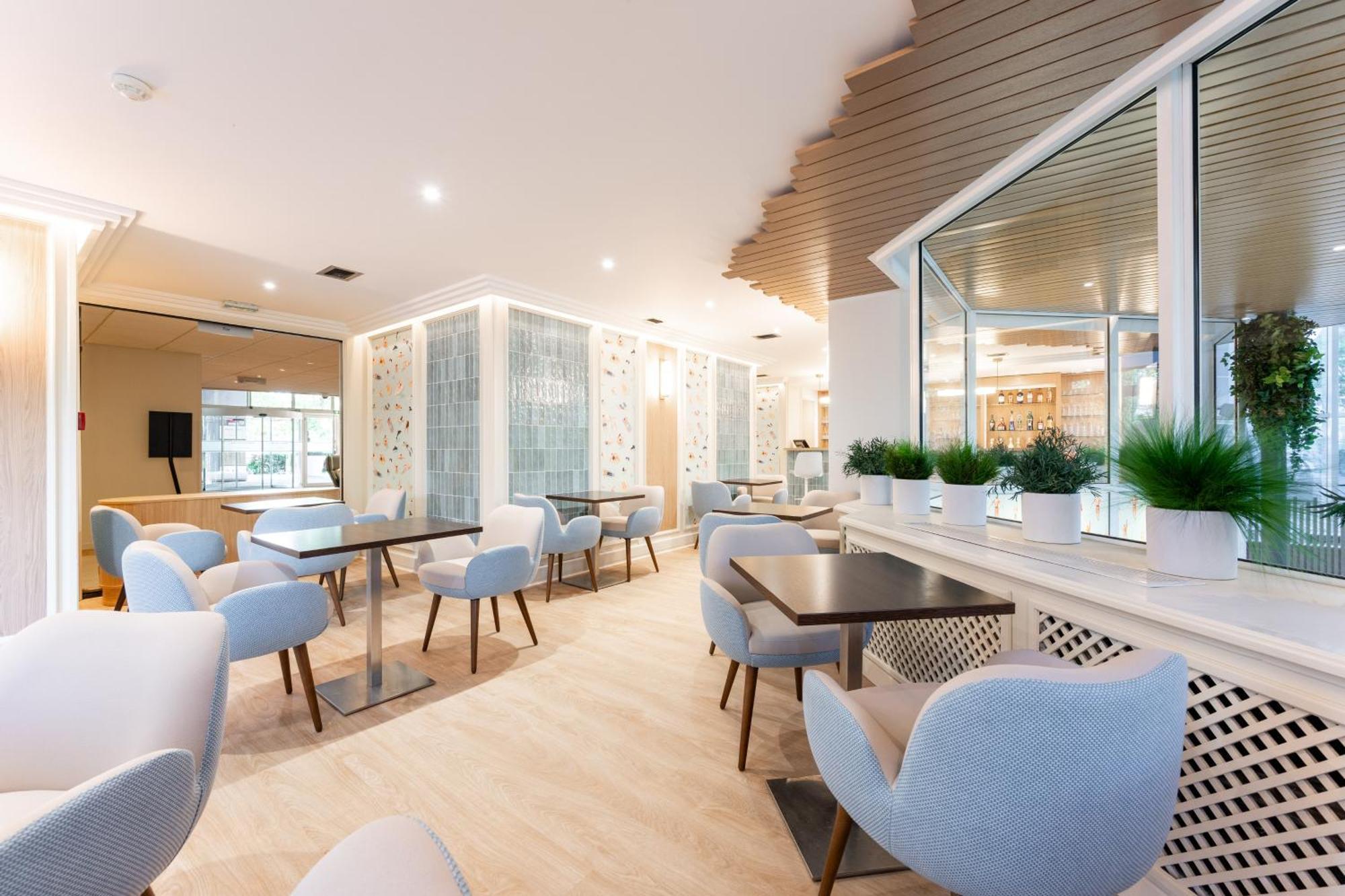 Mercure Centre Porte Des Alpes 4*