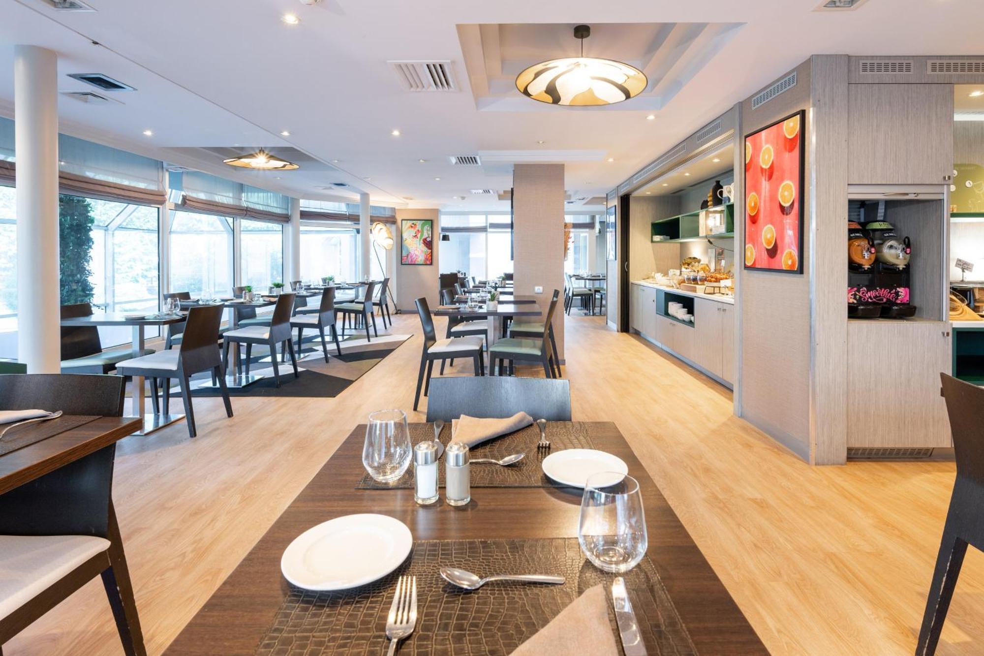 Mercure Centre Porte Des Alpes 4*